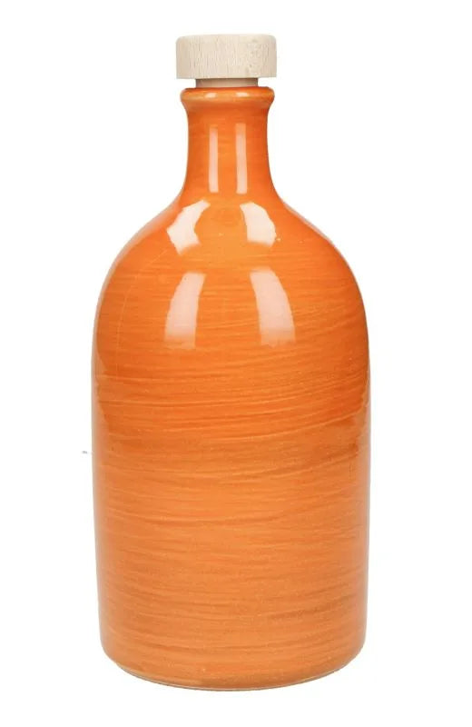 Aceitera artesanal de cerámica en color naranja Maiolica con capacidad de 500 ml.