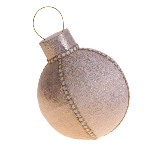 Bola de Navidad redonda con acabado en terciopelo color champagne, con dimensiones de 24 x 20 x 29 cm.