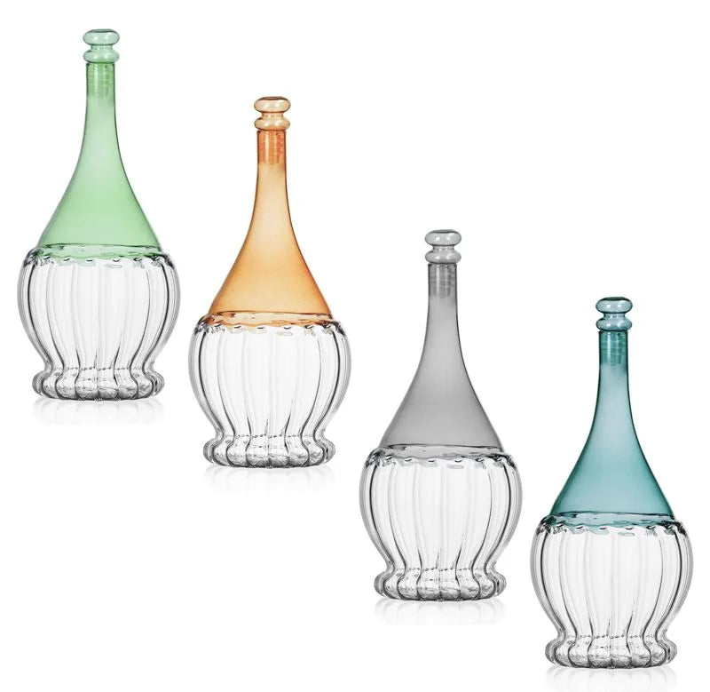 Botella pequeña bicolor Col Surt con diseño italiano.