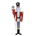Cascanueces decorativo de 59 cm en color rojo y dorado, con detalles de vestimenta militar, sobre fondo blanco.