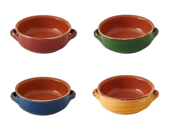 Set de 4 cocottes de terracota con asas, diseño Brandani Gift Group.