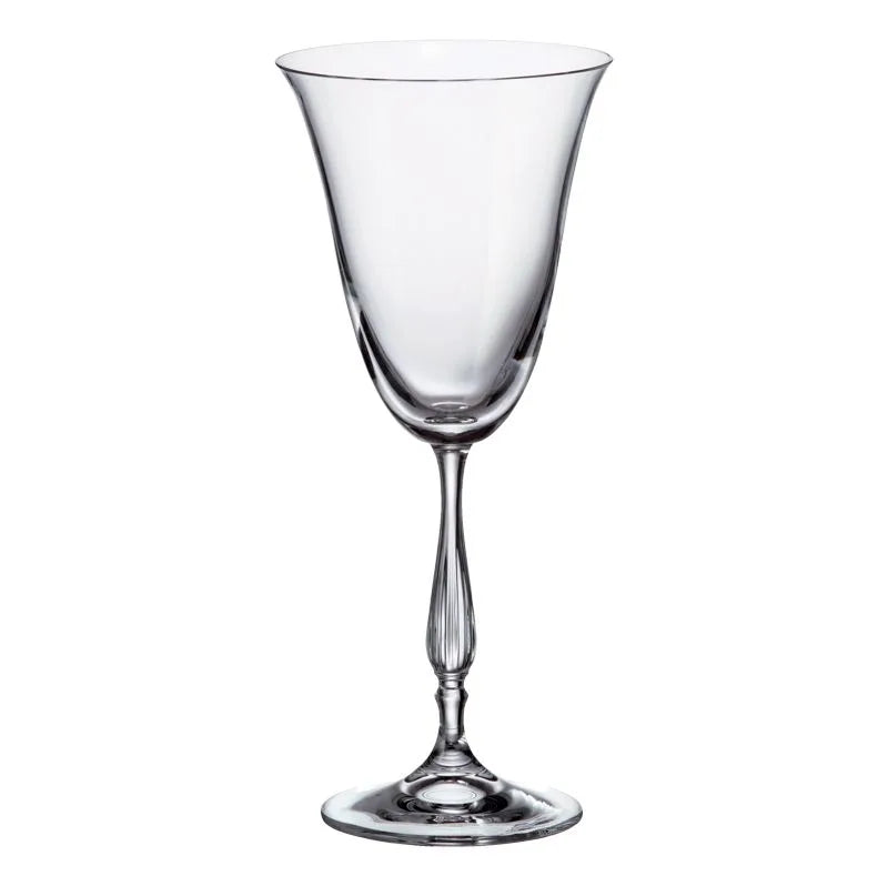 Copa de vino Eden, transparente, con base sólida y diseño elegante.