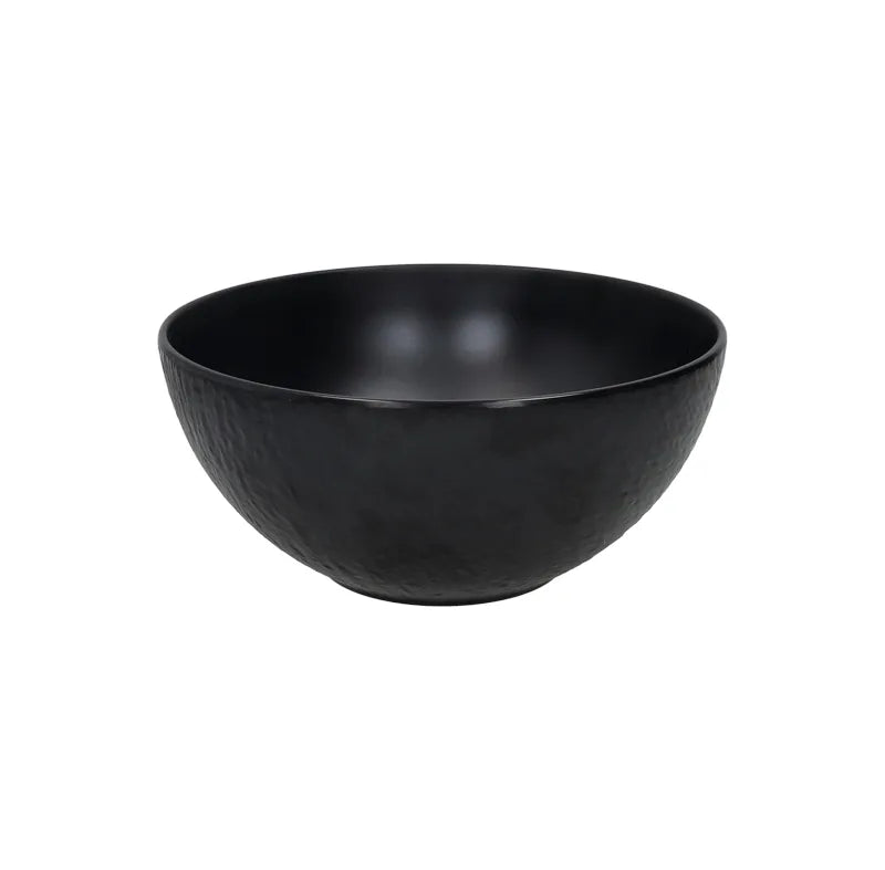 Ensaladera Black Eclipse de melamina negra con 25 cm de diámetro y 11 cm de altura.