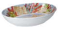 Ensaladera ovalada de melamina en color azul con diseño inspirado en el océano, mide 33 cm.