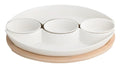 Entremesera de porcelana blanca con diseño trenzado y base de bambú natural.