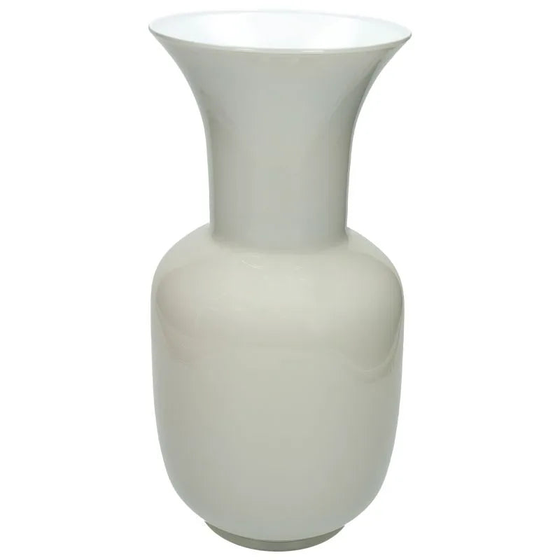 Florero Argo Gris/Bianco, un jarrón de cerámica con diseño italiano en tonos blanco y gris.