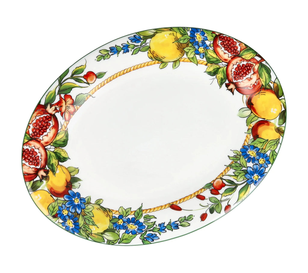 Fuente ovalada Prospero de Brandani en color blanco, con dimensiones de 30 x 23 cm.