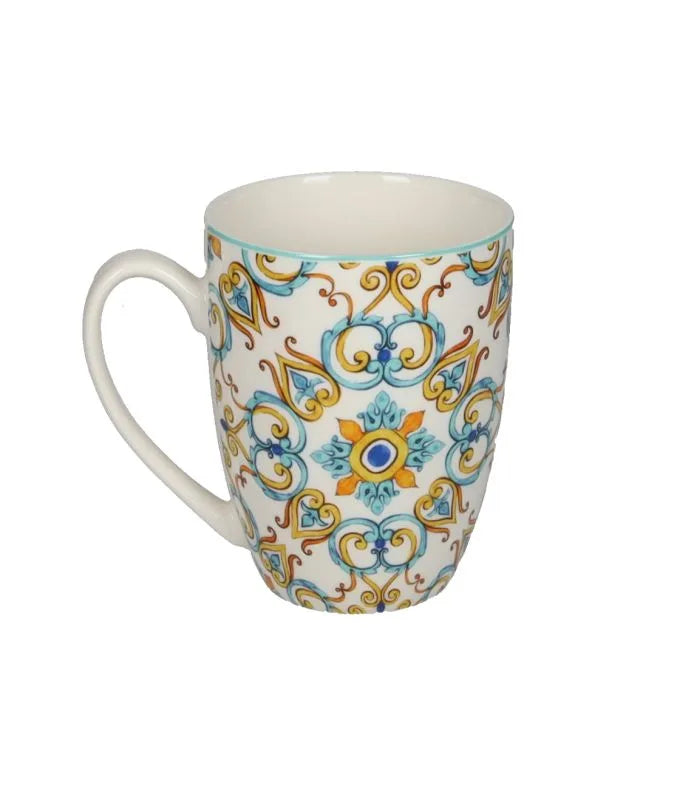 Taza Medicea Heart en porcelana New Bone China, con un diseño de corazón y detalles inspirados en la colección Medicea.