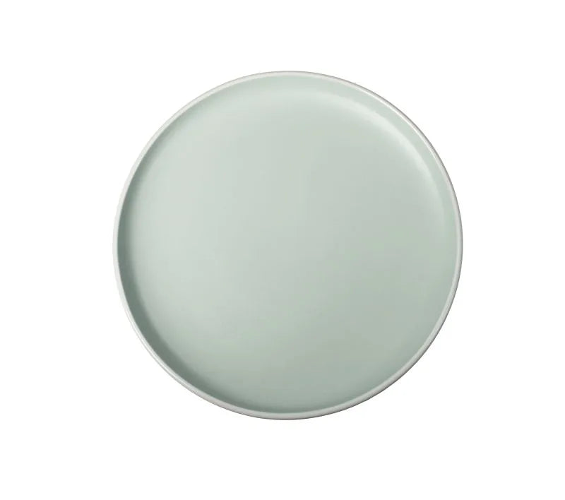 Plato llano de gres color agua, colección Fusion de Brandani Gift Group.