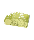 Servilletero de cerámica con diseño de fruta en color amarillo, dimensiones 17.5 x 17.5 x 6 cm.
