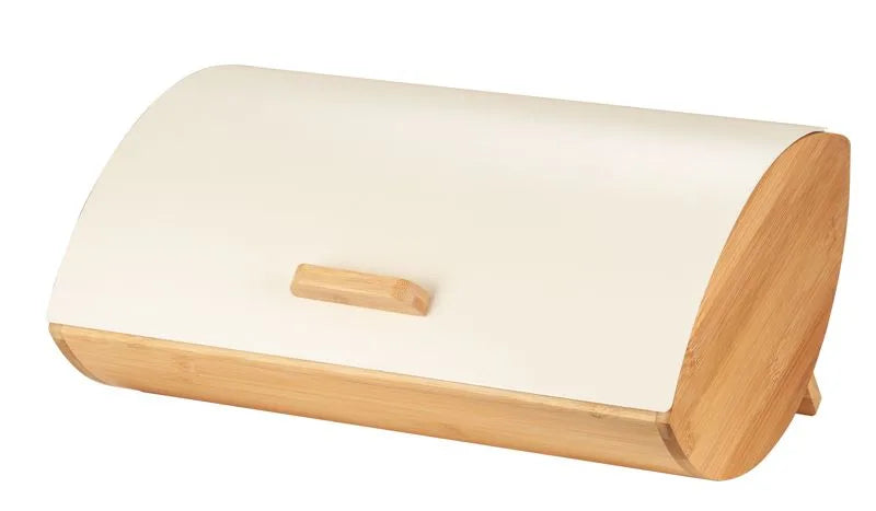 Panera de cocina en color marfil con tapa de bambú y detalles metálicos.