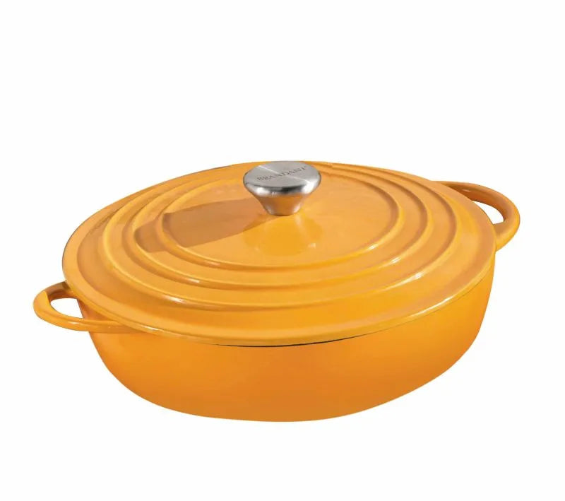 Rustidora baja Ghisa de 5 litros en color amarillo esmaltado, fabricada en hierro fundido.