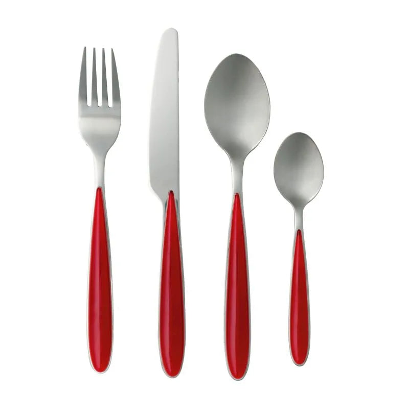 Set de 16 cubiertos Brandani de acero inoxidable con mangos rojos.