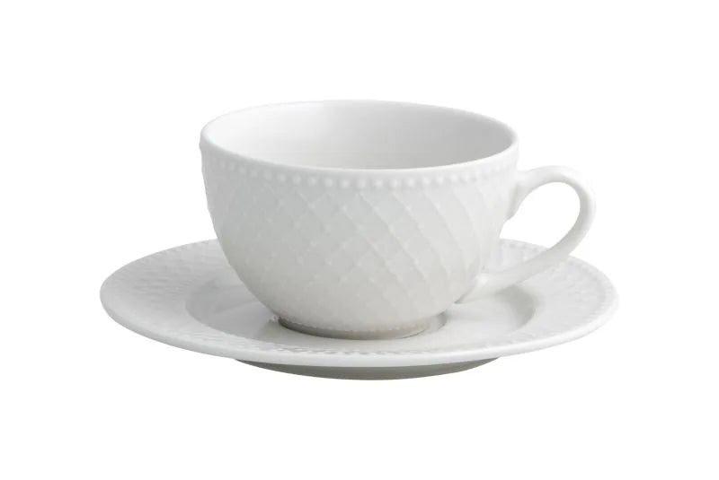 Set de 2 tazas de porcelana de la colección Burlesque, con un diseño elegante y sofisticado, ideal para servir té o café.