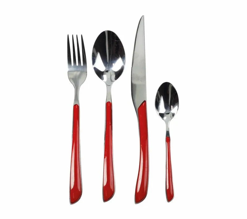 Packshot del set de 24 cubiertos Corallo, mostrando la disposición de tenedor, cuchillo y cuchara.