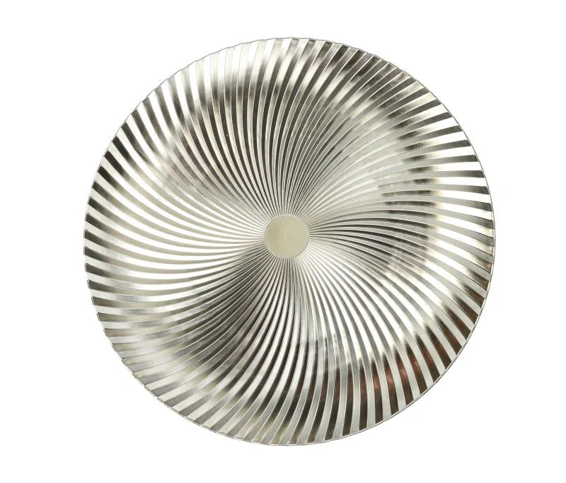 Set de 4 bajoplatos Vórtice en color champagne, con un diseño circular que evoca movimiento.