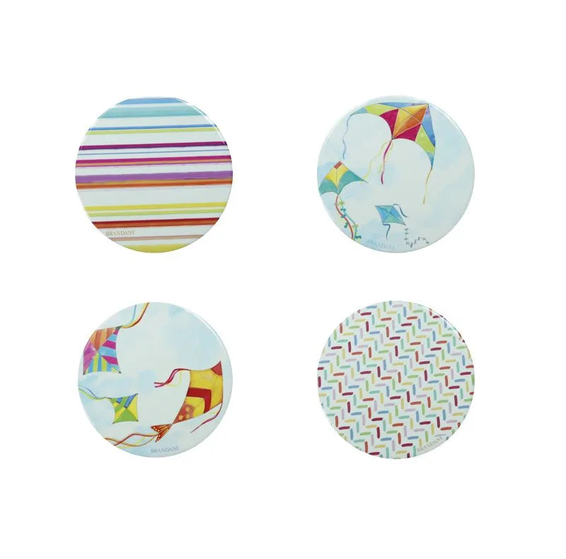 Set de 4 posavasos de la colección Aria en color blanco, con detalles sutiles, de Brandani Gift Group.