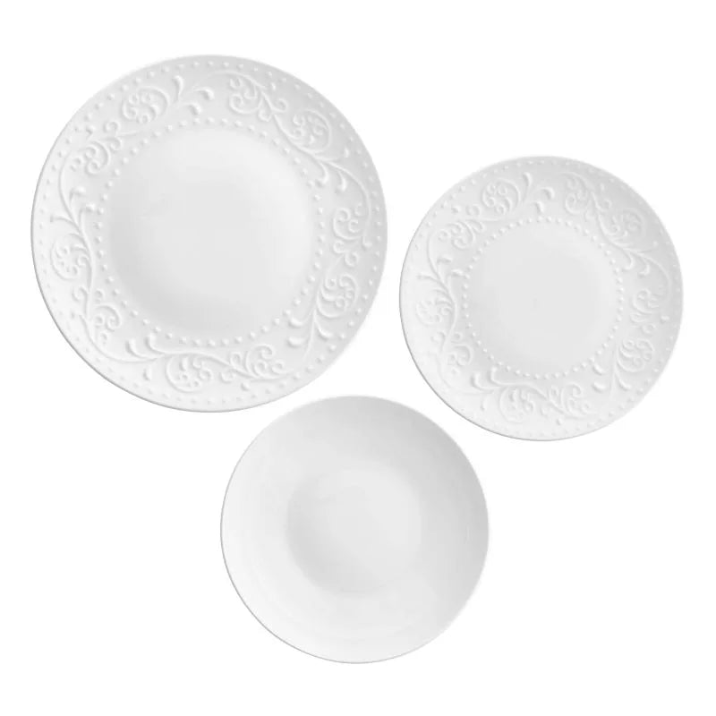 Set de vajilla italiana Delizie de 18 piezas en porcelana New Bone China, mostrando platos llanos, hondos y de postre.