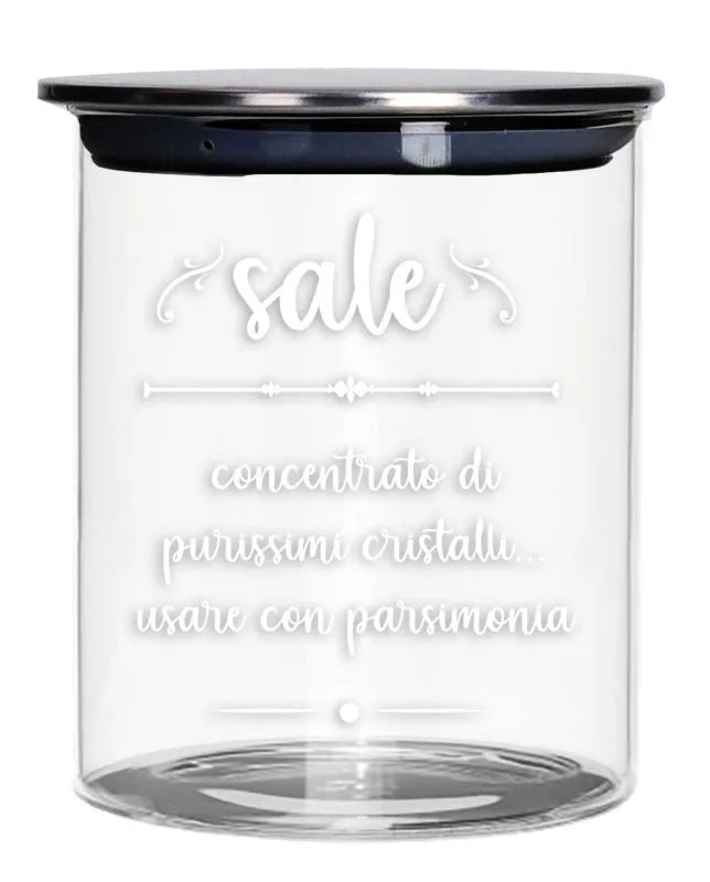 Tarro de cristal transparente para sal con tapa metálica de diseño italiano.