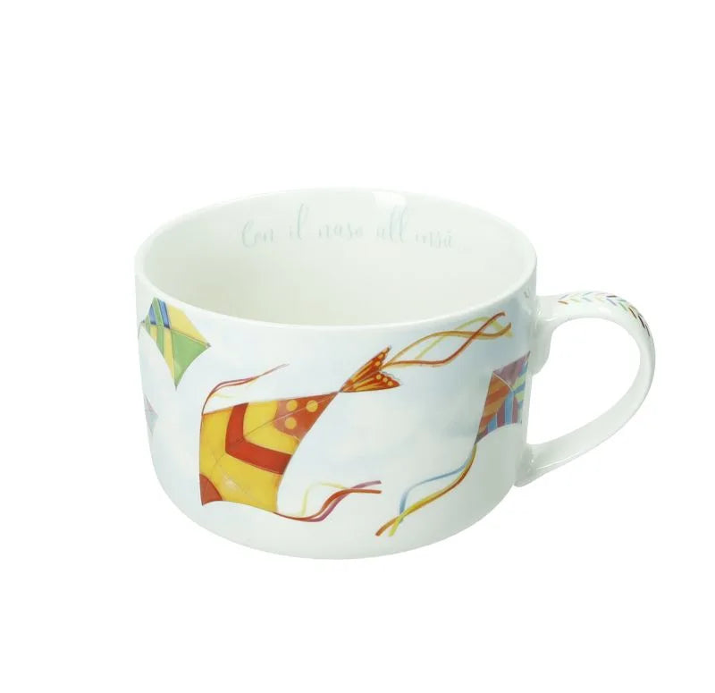 Taza de desayuno Aria de cerámica blanca, diseño italiano de la colección Aria, presentada sobre fondo neutro.